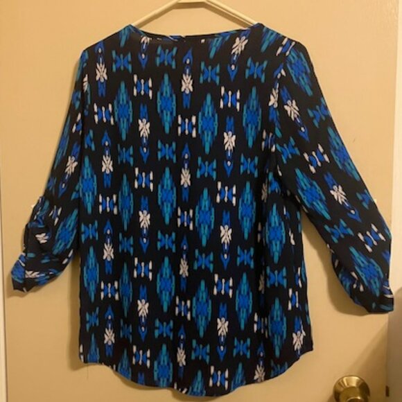 Stitch Fix Ikat Design Top - Picture 4 of 4